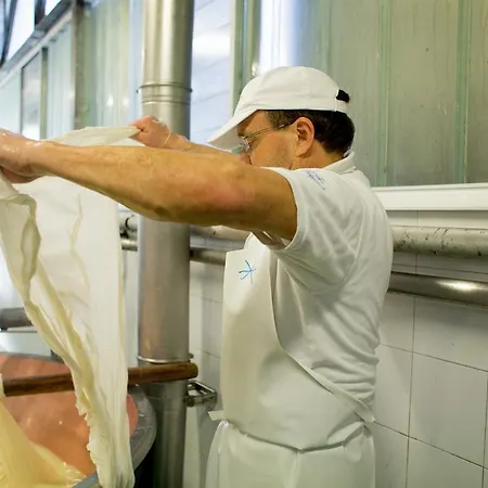 Bed & Breakfast Corte Della Maddalena 3*