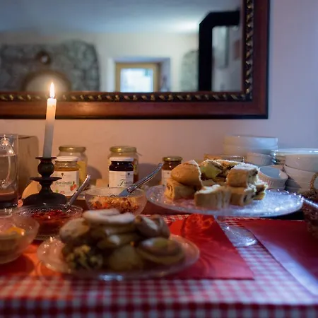 Corte Della Maddalena Bed and breakfast Busana